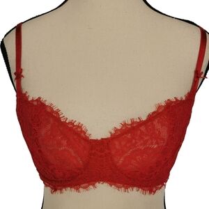 Victoria's Secret Dream Angels Underwire Push Up Red Lace Bra - Sz 32D